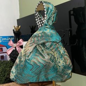 NWOT Japanese design knot bag